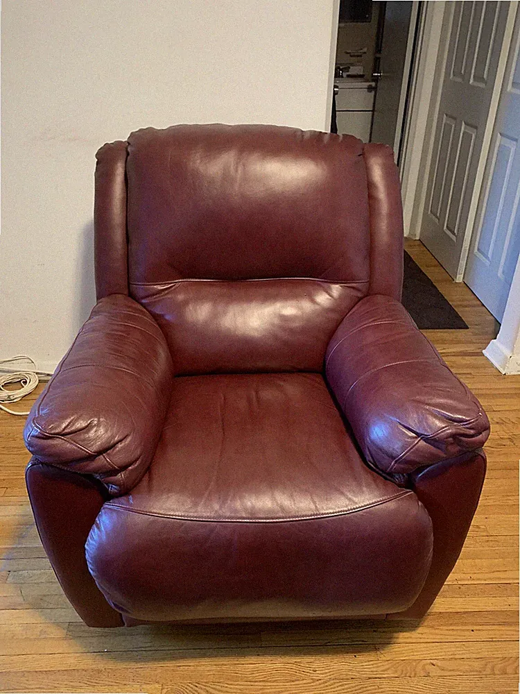 Recliner sofa Burgundy Pick-up Only..zip code 11375